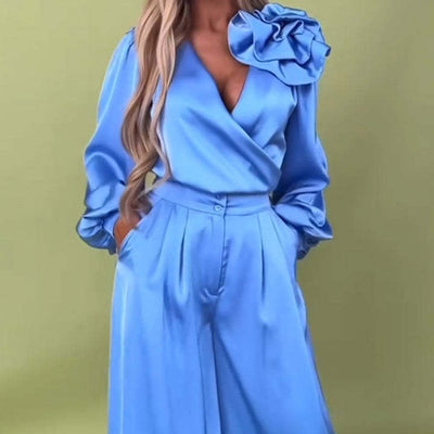Ludovica | ELEGANT JUMPSUIT WITH FLOWER DETAIL
